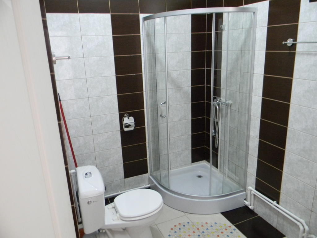 Pensiunea Eden Băile Olăneşti 部屋 写真