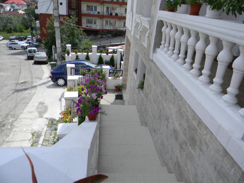 Pensiunea Eden Băile Olăneşti エクステリア 写真