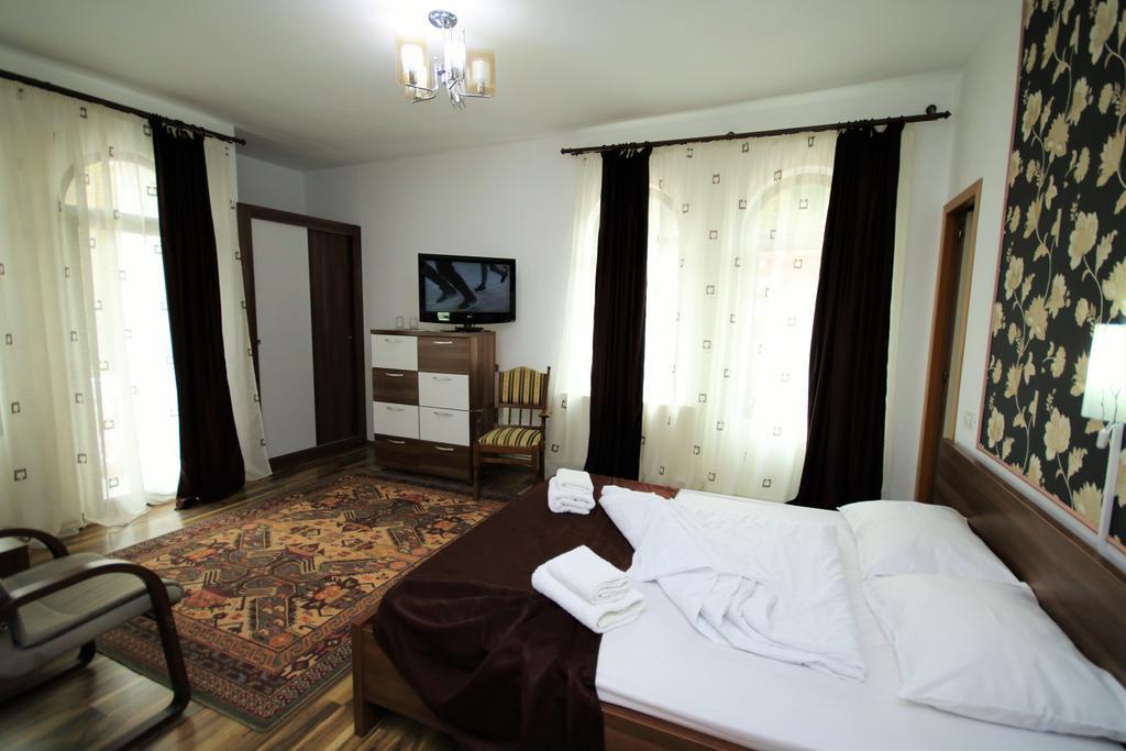 Pensiunea Eden Băile Olăneşti エクステリア 写真