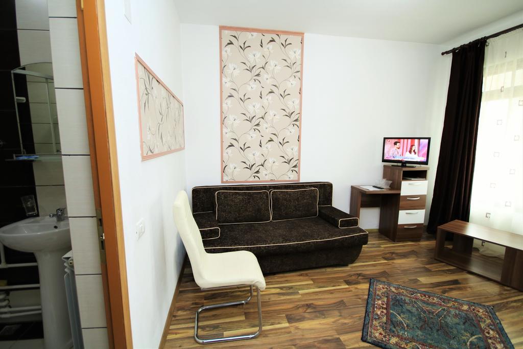 Pensiunea Eden Băile Olăneşti エクステリア 写真